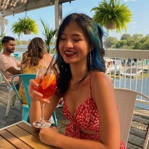 Meet your Posher, Kim